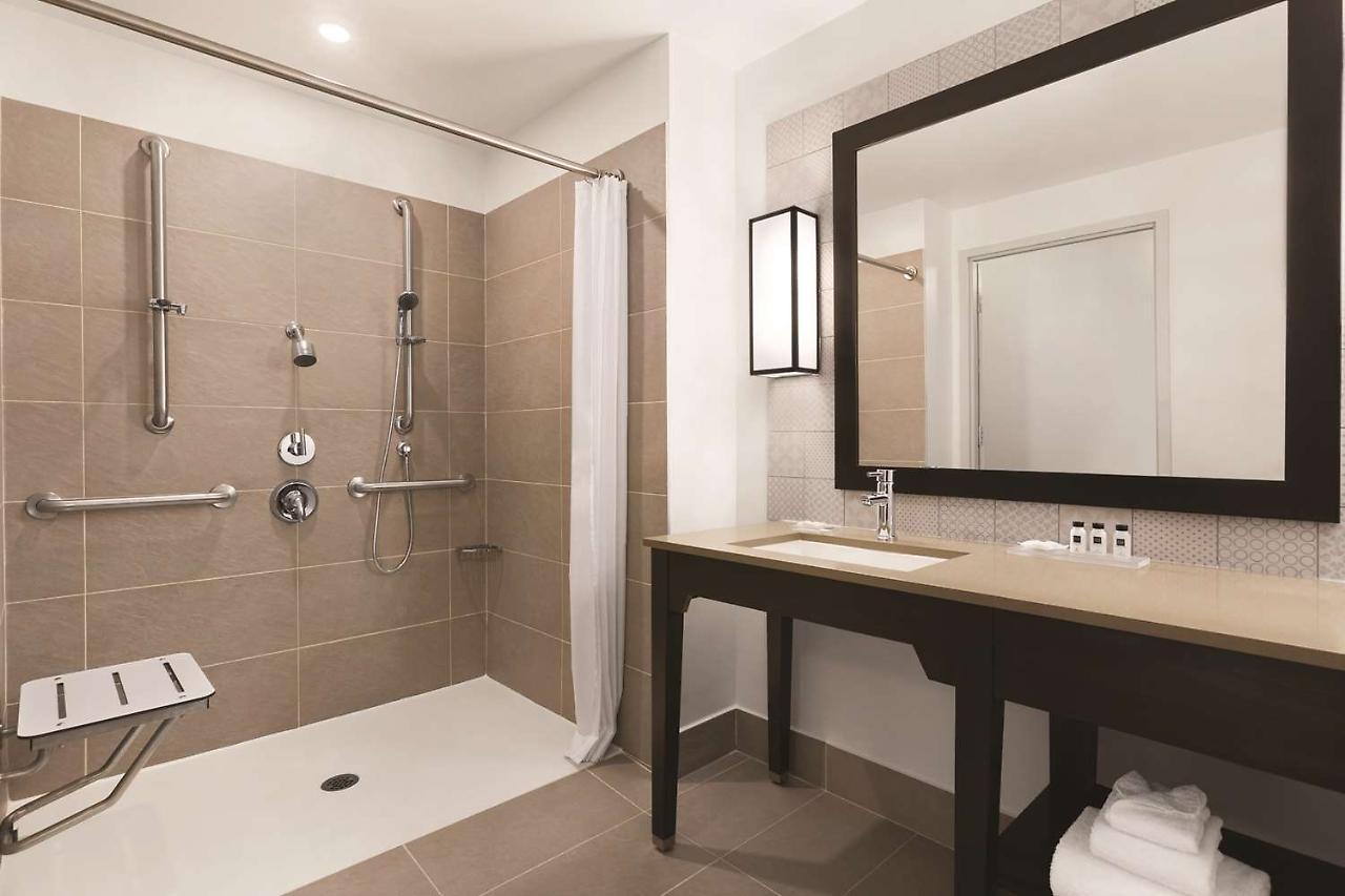Country Inn & Suites By Radisson, Belleville, On Esterno foto