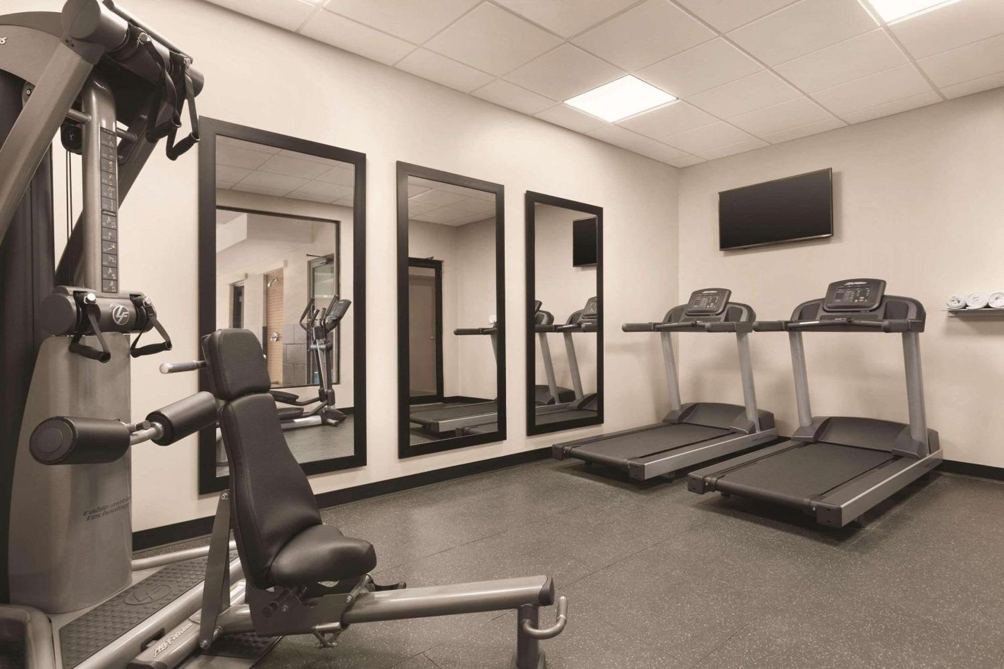 Country Inn & Suites By Radisson, Belleville, On Esterno foto
