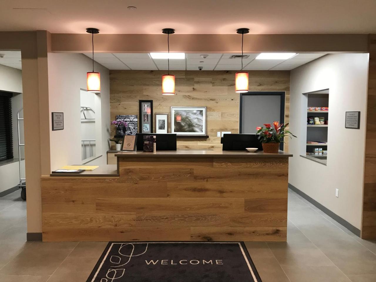 Country Inn & Suites By Radisson, Belleville, On Esterno foto